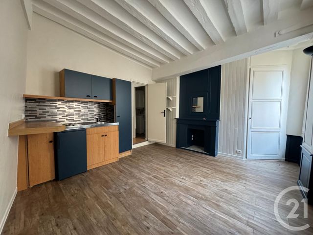 Appartement F1 bis à vendre - 2 pièces - 24.2 m2 - CHARTRES - 28 - CENTRE - Century 21 Maitrejean Immobilier