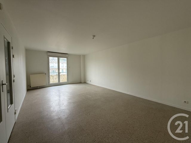 Appartement F4 à louer - 4 pièces - 98.66 m2 - CHARTRES - 28 - CENTRE - Century 21 Maitrejean Immobilier