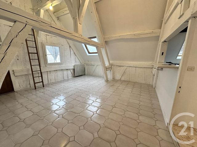 Appartement F2 à louer - 2 pièces - 41.0 m2 - CHARTRES - 28 - CENTRE - Century 21 Maitrejean Immobilier